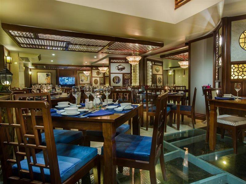 Oriental Suites Hotel & Spa Hanoi Exterior foto