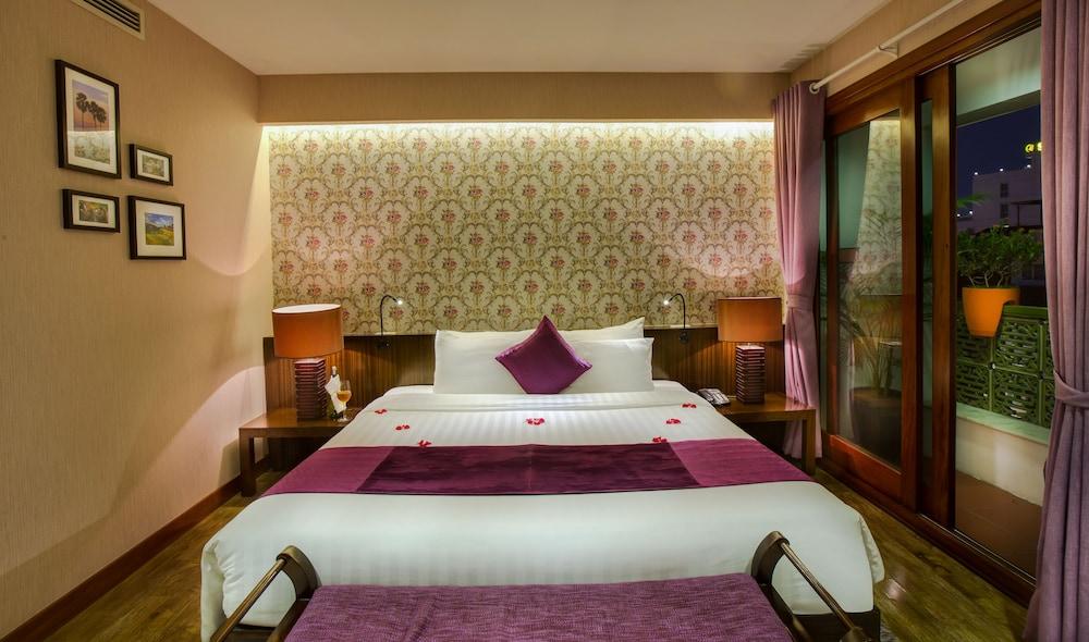 Oriental Suites Hotel & Spa Hanoi Exterior foto