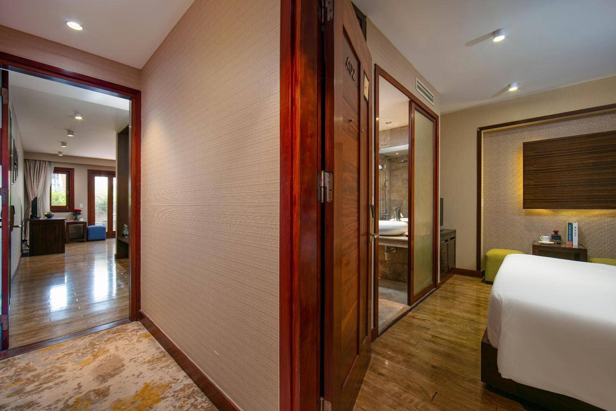 Oriental Suites Hotel & Spa Hanoi Exterior foto