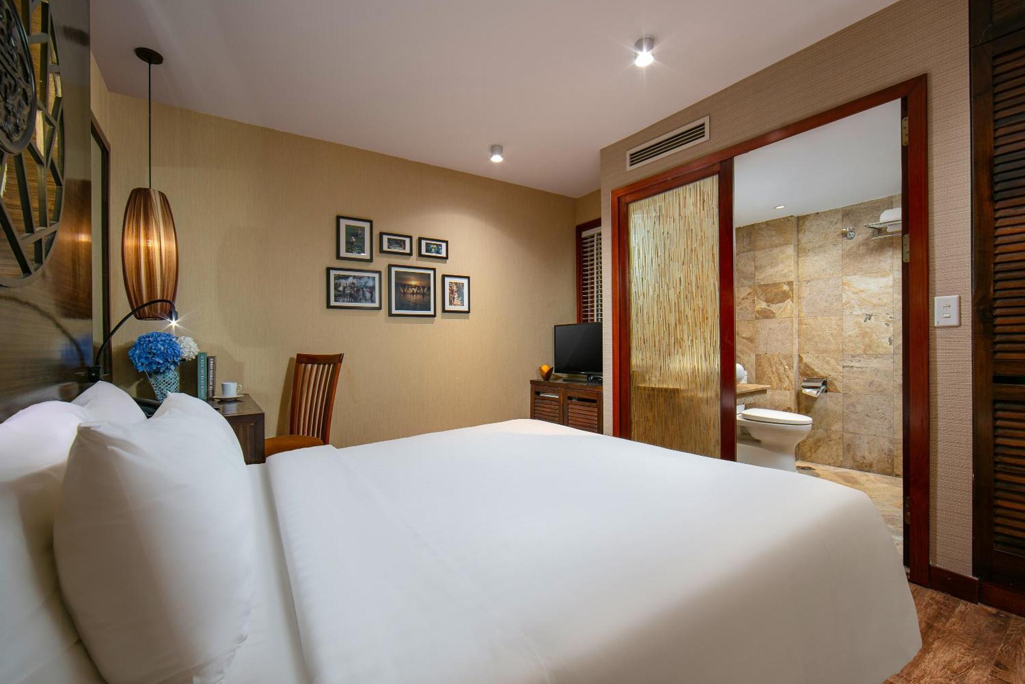 Oriental Suites Hotel & Spa Hanoi Exterior foto