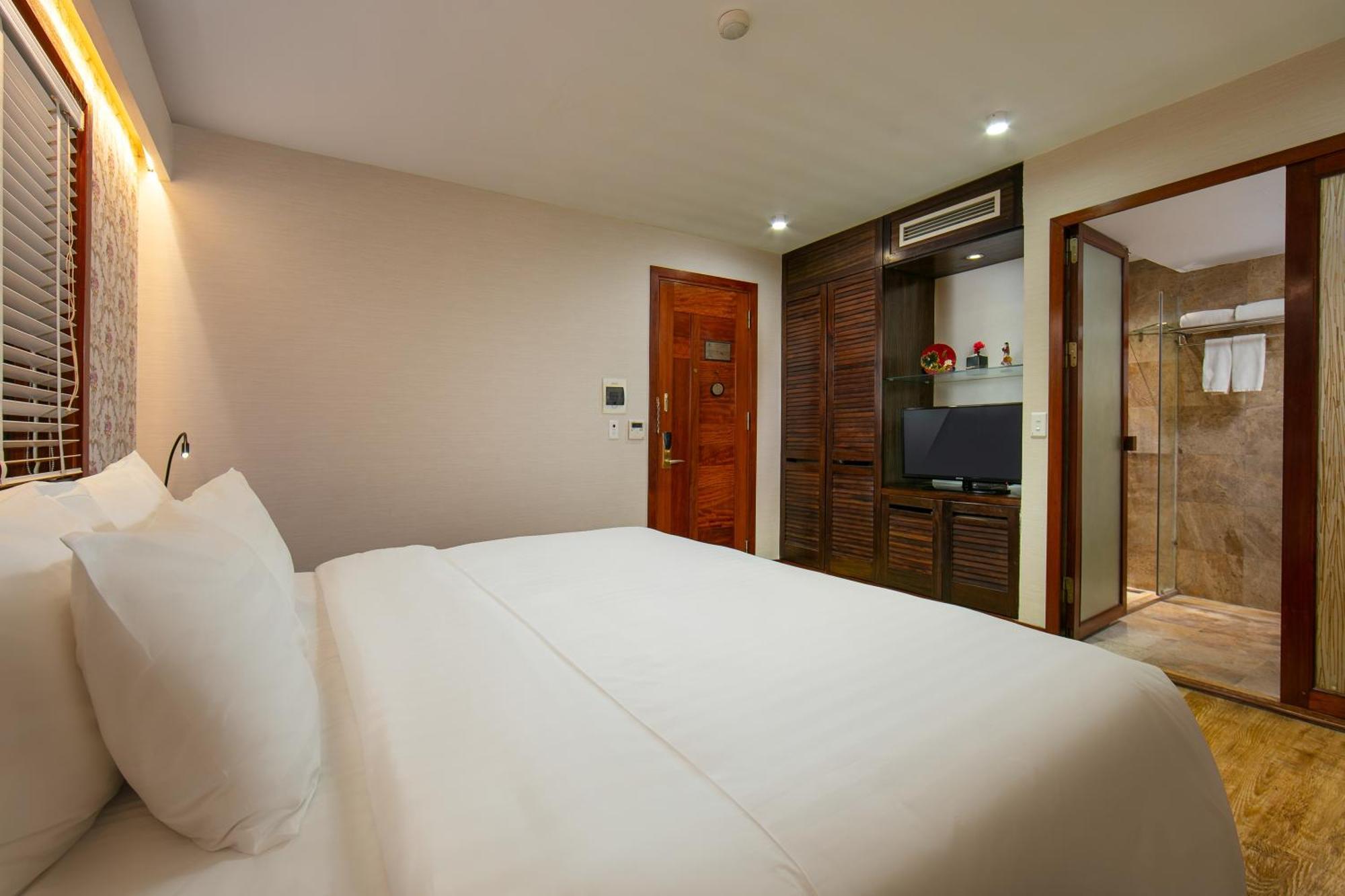 Oriental Suites Hotel & Spa Hanoi Exterior foto