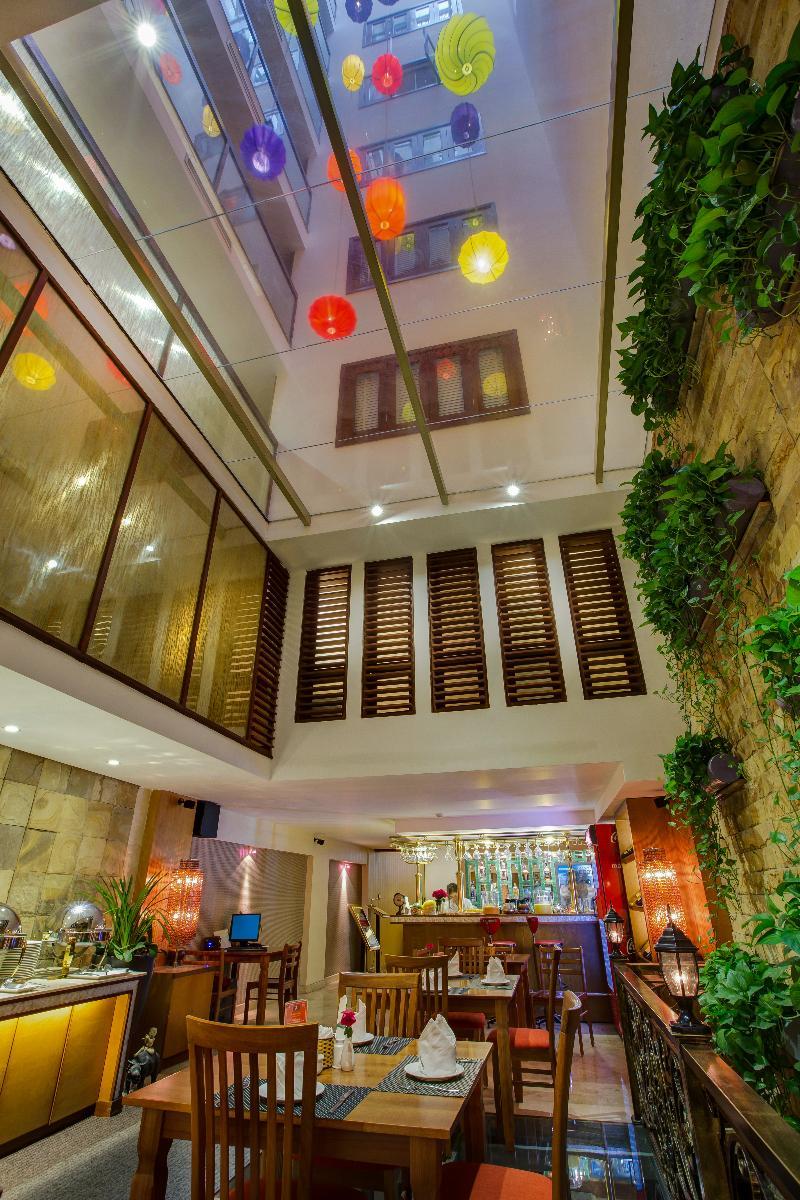 Oriental Suites Hotel & Spa Hanoi Exterior foto